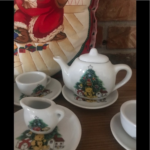 Rare Vintage 1970’s Christmas Miniature Tea Set - Picture 4 of 12